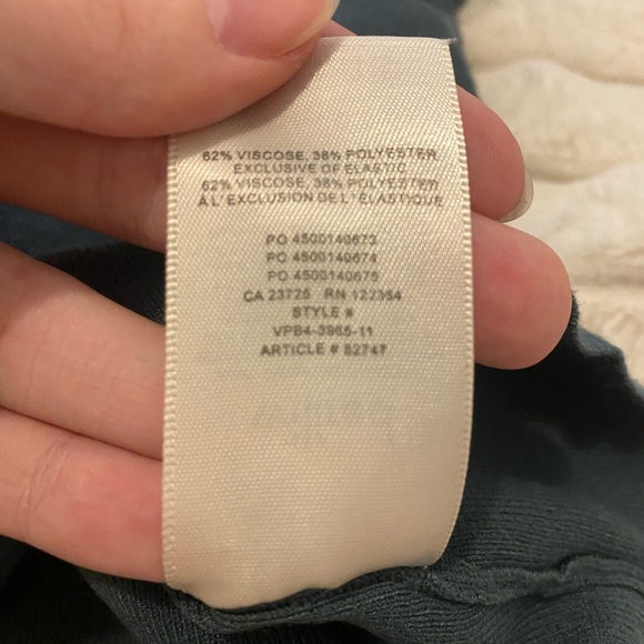 Wilfred Sicily Sweater - Picture 2 of 5